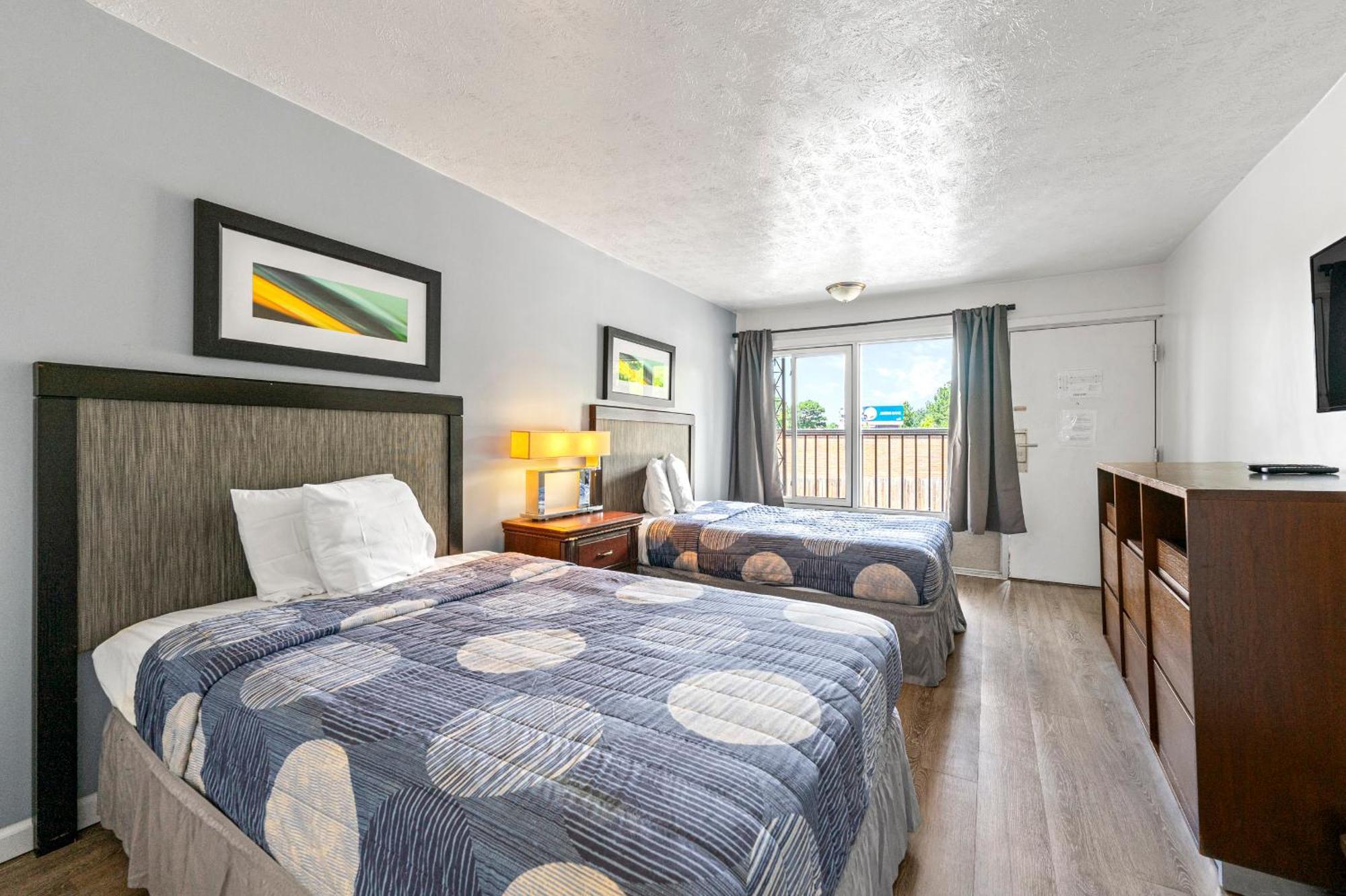 Budgetel Inn And Suites Lodge West 외부 사진