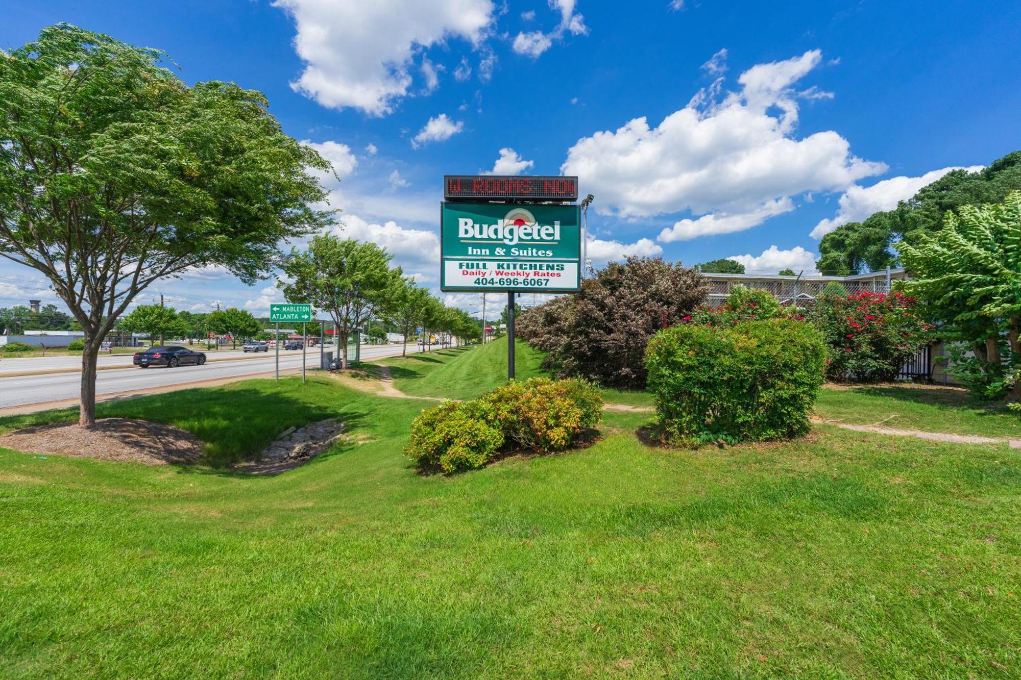 Budgetel Inn And Suites Lodge West 외부 사진